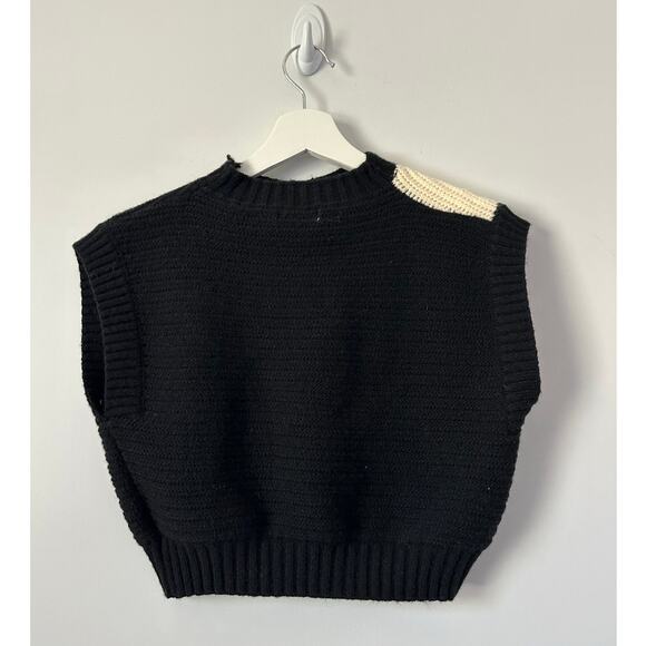 Ying & Yang Black and White Crop Sleeveless Sweater size Small - Picture 8 of 8